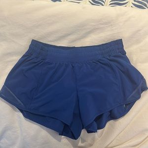 Hotty Hot High-Rise Lined Short 2.5"- size 4